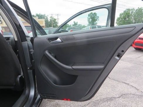 Used 2016 Volkswagen Jetta S FWD image 19