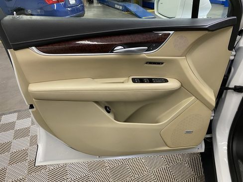 Used 2019 Cadillac XT5 Premium Luxury image 20