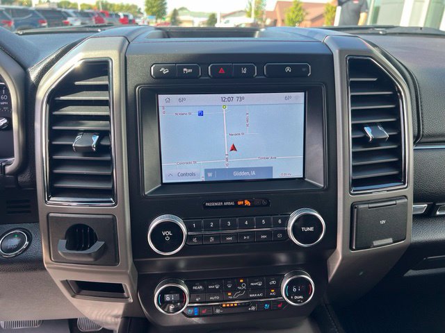 Used 2020 Ford Expedition XLT w/ Equipment Group 202A AWD/4WD image 29