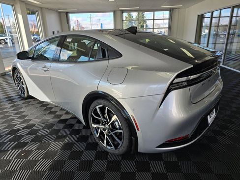 New 2026 Toyota Prius Plug-In Hybrid image 5