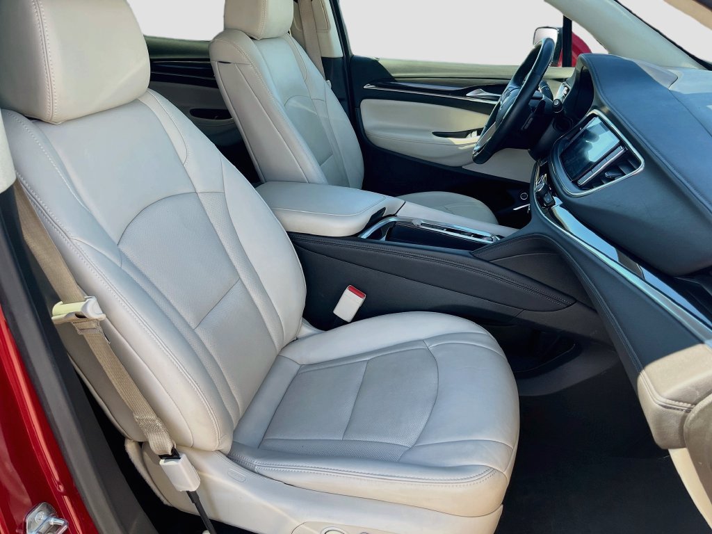 Used 2022 Buick Enclave Essence FWD image 28