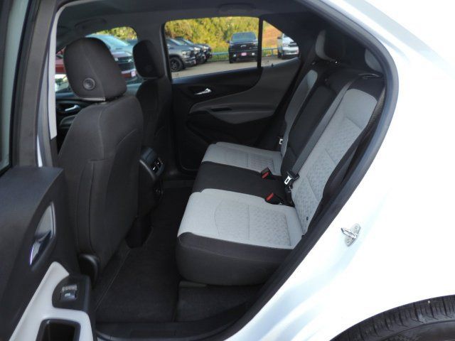 Used 2022 Chevrolet Equinox LS w/ LS Convenience Package FWD image 22