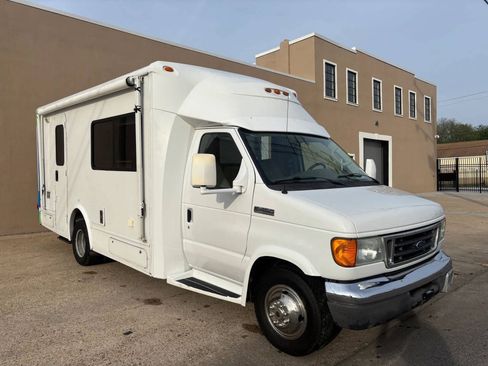 Used 2007 Ford E-450 and Econoline 450 RWD image 8