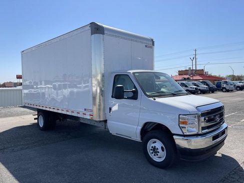 Used 2026 Ford E-450 and Econoline 450 Super Duty RWD image 13