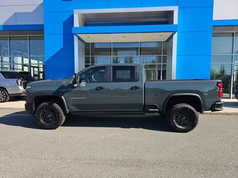New 2026 Chevrolet Silverado 2500 ZR2 w/ LPO, Dark Essentials Package AWD/4WD image 4