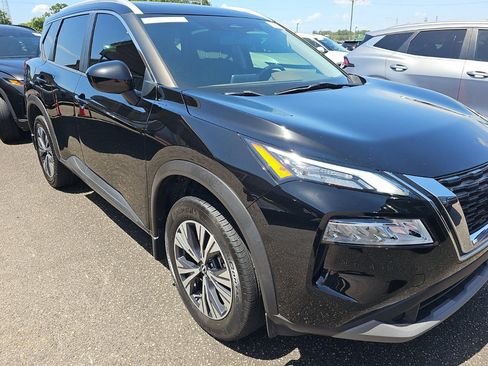 Used 2023 Nissan Rogue SV w/ SV Premium B Package AWD/4WD image 3