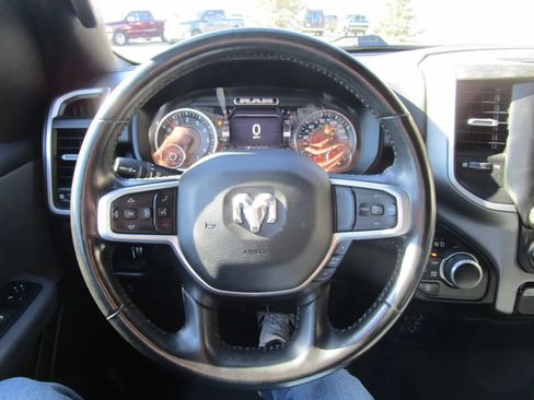 Used 2022 RAM 1500 Big Horn AWD/4WD image 23