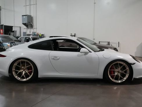 Used 2015 Porsche 911 Carrera 4S AWD/4WD image 5