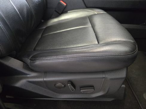 Used 2020 Ford Expedition XLT w/ Equipment Group 202A AWD/4WD image 26