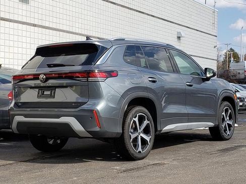 New 2026 Volkswagen Tiguan SE image 3