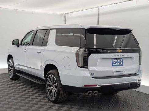 New 2026 Chevrolet Suburban High Country image 4