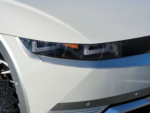 Certified 2023 Hyundai Ioniq 5 Limited image 10