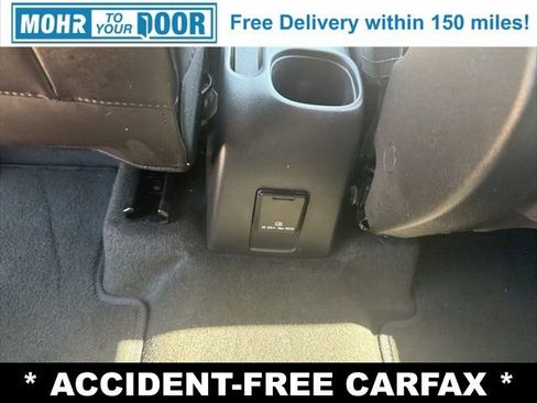 Used 2019 Chevrolet Trax LT w/ LT Convenience Package image 32