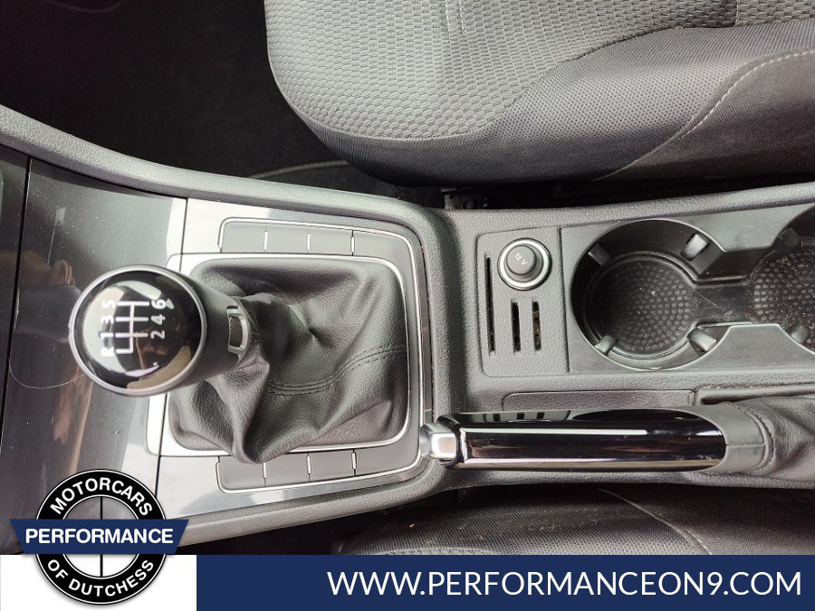 Used 2019 Volkswagen Golf S FWD image 16