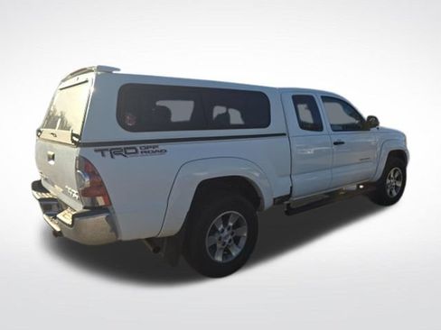 Used 2013 Toyota Tacoma PreRunner w/ SR5 Pkg RWD image 3