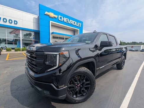 Used 2023 GMC Sierra 1500 Elevation w/ X31 Off-Road Package AWD/4WD image 28