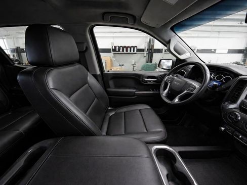 Used 2019 Chevrolet Silverado 1500 LT Trail Boss AWD/4WD image 15