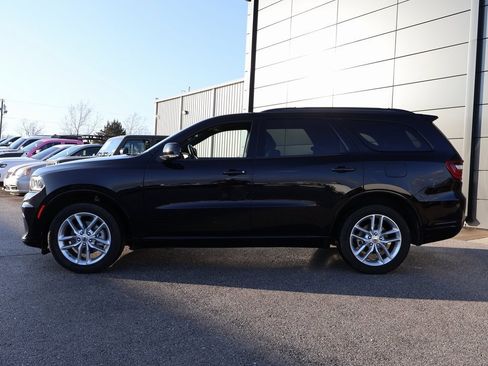 Used 2024 Dodge Durango GT image 2
