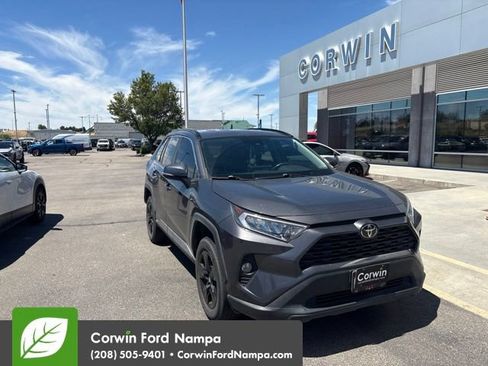 Used 2021 Toyota RAV4 XLE w/ XLE Grade Weather Package AWD/4WD image 1