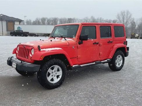 Used 2013 Jeep Wrangler Unlimited Sport image 4