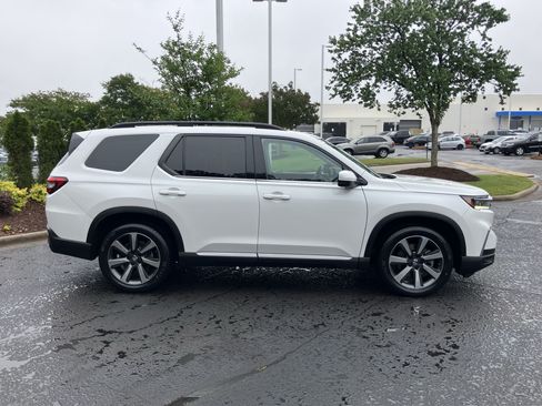 Certified 2023 Honda Pilot Elite image 11