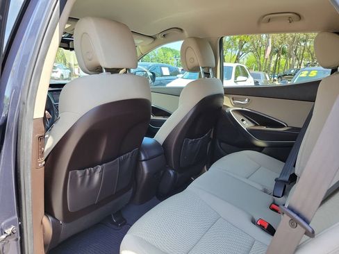 Used 2017 Hyundai Santa Fe Sport FWD image 11