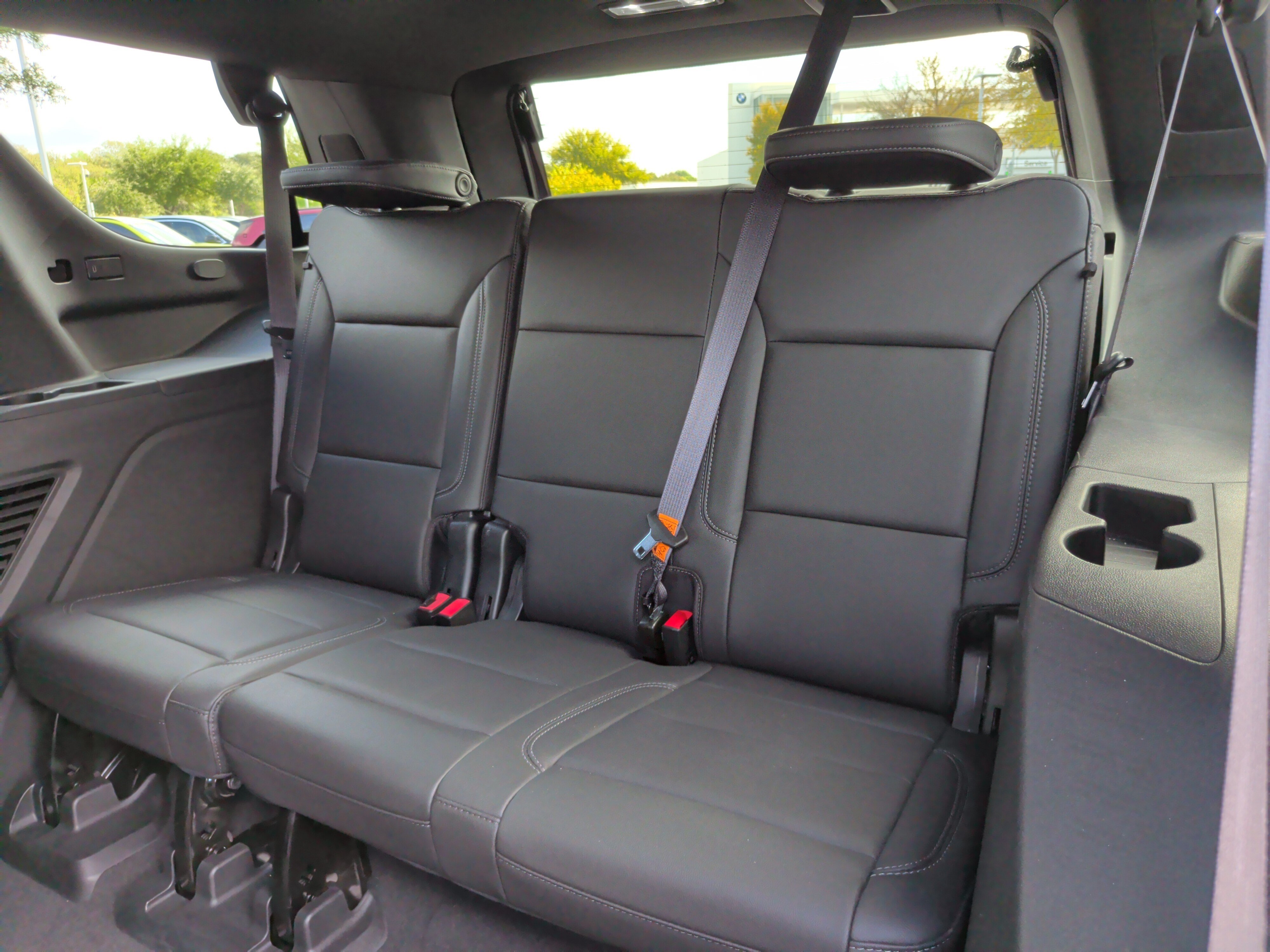 Used 2023 Chevrolet Tahoe LT w/ Luxury Package AWD/4WD image 37