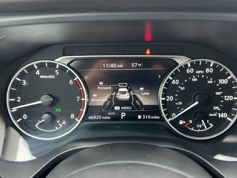 Used 2023 Nissan Rogue S image 16