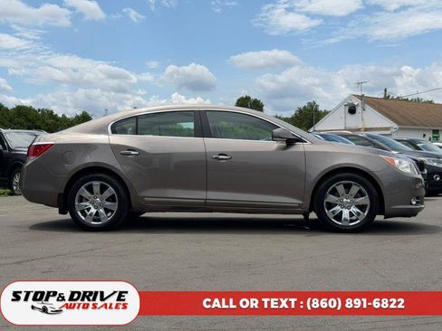Used 2011 Buick LaCrosse CXL FWD image 6