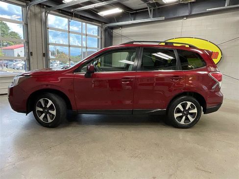 Used 2018 Subaru Forester 2.5i Limited w/ Popular Package #2 image 2