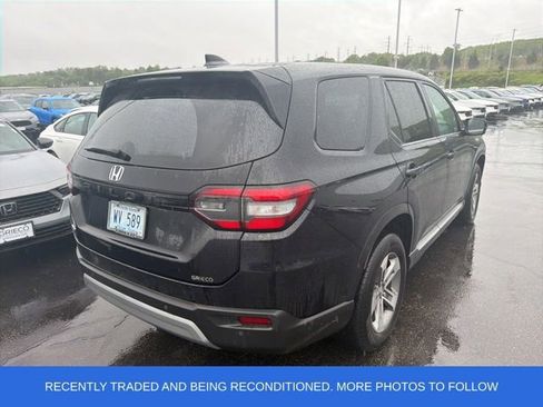 Used 2023 Honda Pilot EX-L image 2