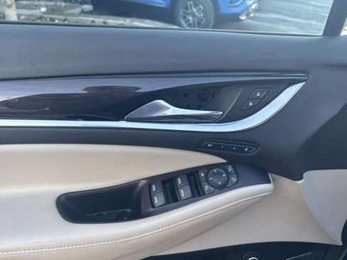 Used 2020 Buick Enclave Premium w/ Sun and Sites Package image 6