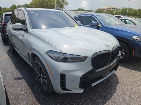 Used 2024 BMW X5 xDrive40i w/ M Sport Package AWD/4WD image 1