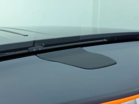 Used 2017 Rolls-Royce Dawn RWD image 81