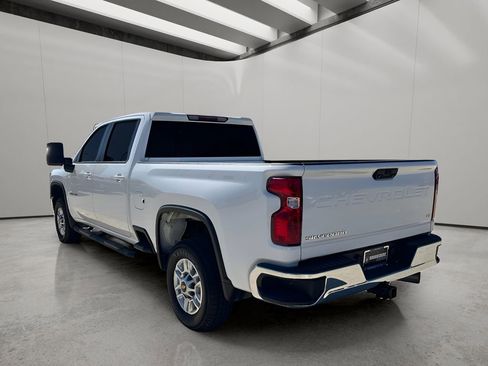 Used 2021 Chevrolet Silverado 2500 LT w/ Z71 Off-Road Package AWD/4WD image 3