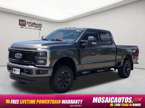 Used 2023 Ford F250 Lariat w/ Sport Appearance Package AWD/4WD image 3