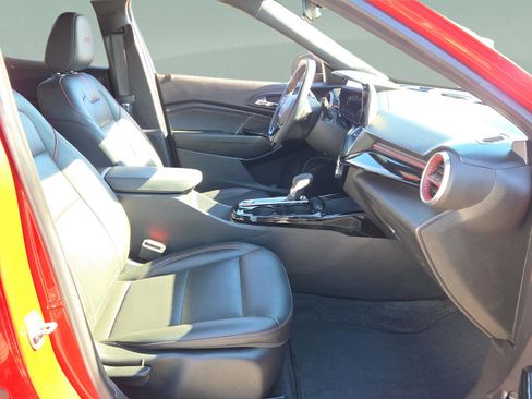 Used 2024 Chevrolet Trax RS w/ Driver Confidence Package image 15