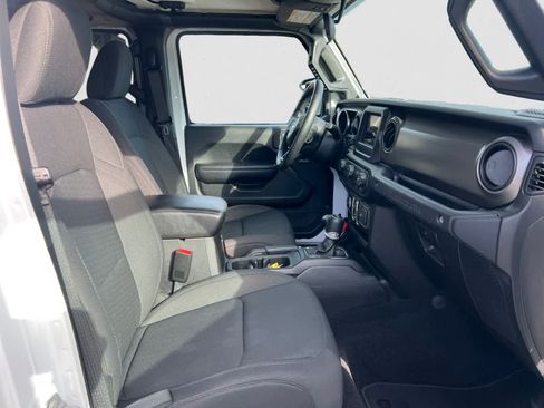 Used 2019 Jeep Wrangler Unlimited Sport S image 15