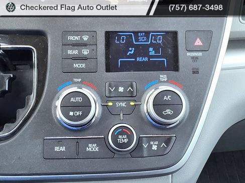 Used 2020 Toyota Sienna LE FWD image 16