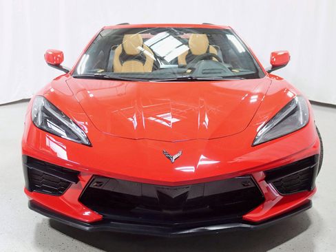 Used 2023 Chevrolet Corvette Stingray Premium Conv w/ Z51 Performance Package RWD image 9