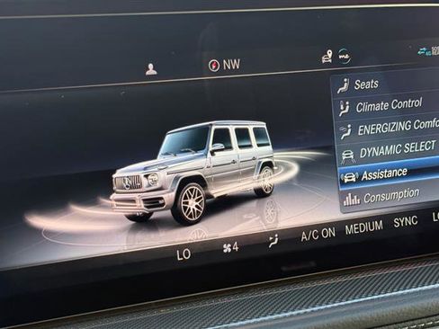 Used 2024 Mercedes-Benz G 63 AMG 4MATIC w/ Seat Comfort Package image 31
