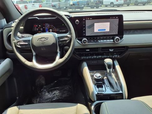 New 2025 Chevrolet Colorado ZR2 image 11