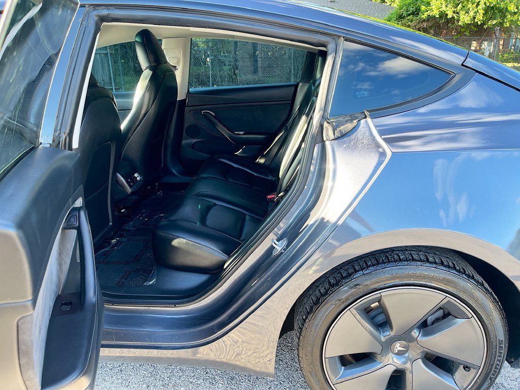 Used 2023 Tesla Model 3 Standard Range RWD image 23