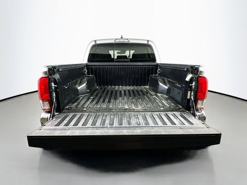 Used 2023 Toyota Tacoma SR5 RWD image 33