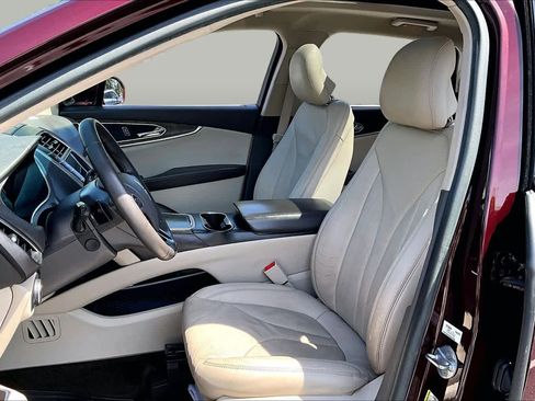 Used 2017 Lincoln MKX Reserve FWD image 8