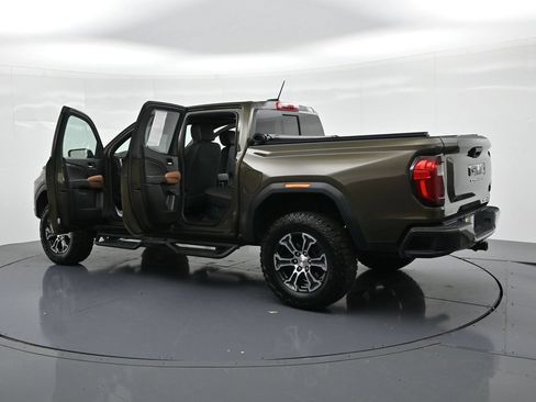 Used 2024 GMC Canyon AT4 w/ Canyon Safety Plus Package AWD/4WD image 25