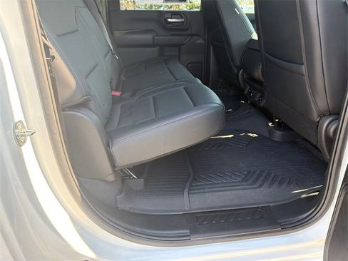 Used 2024 Chevrolet Silverado 2500 Custom w/ Custom Value Package image 15