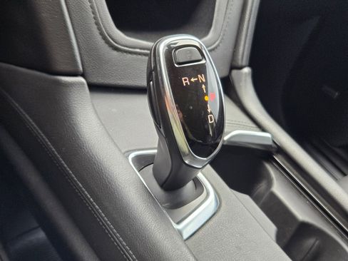 Certified 2019 Cadillac XT5 Luxury FWD image 18