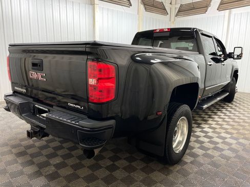 Used 2018 GMC Sierra 3500 Denali AWD/4WD image 24