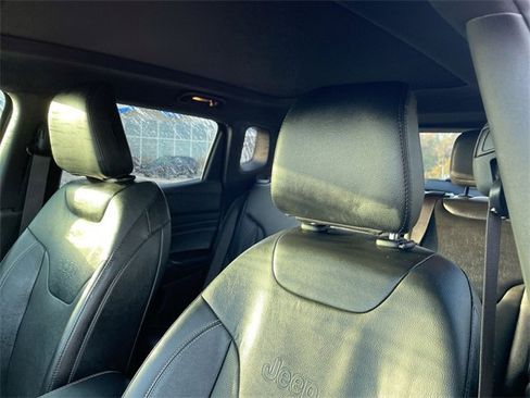 Used 2022 Jeep Compass High Altitude image 14